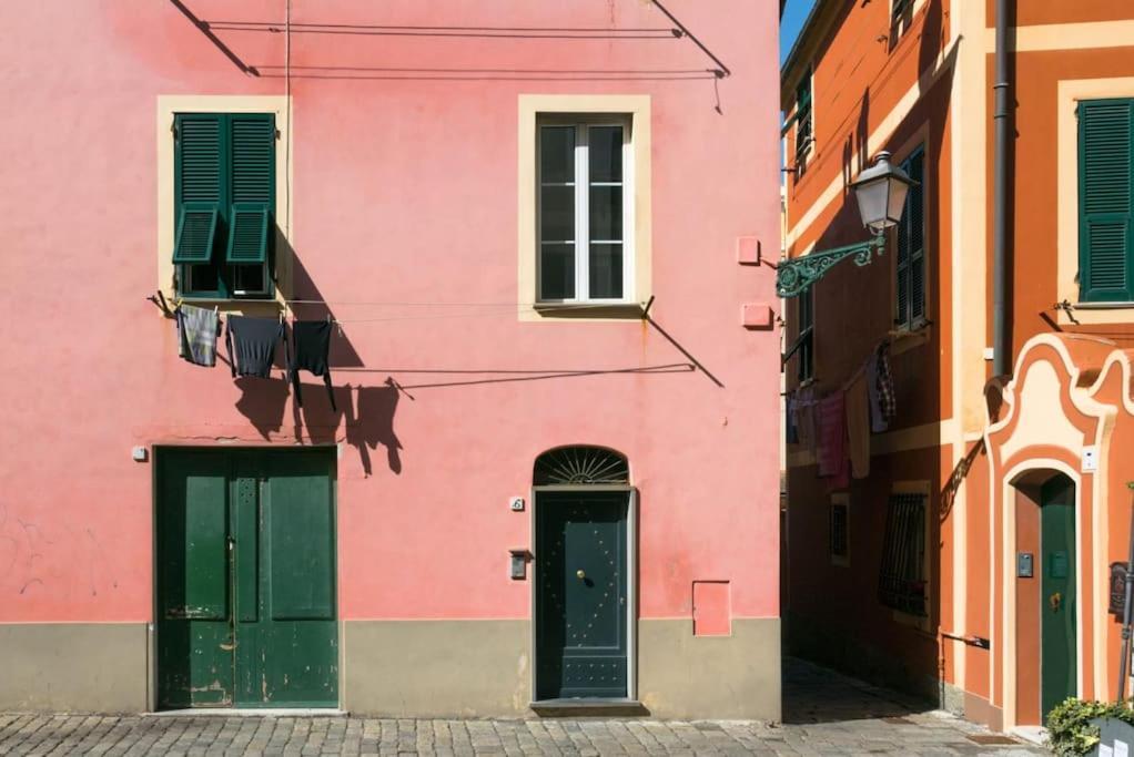 Rosy'S House Un Attico A Due Passi Dall'Acquario Parking Free Apartment Genoa Luaran gambar