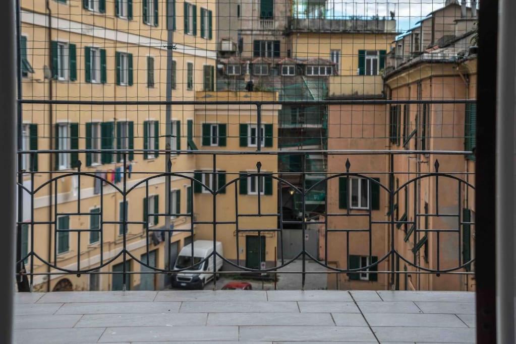 Rosy'S House Un Attico A Due Passi Dall'Acquario Parking Free Apartment Genoa Luaran gambar
