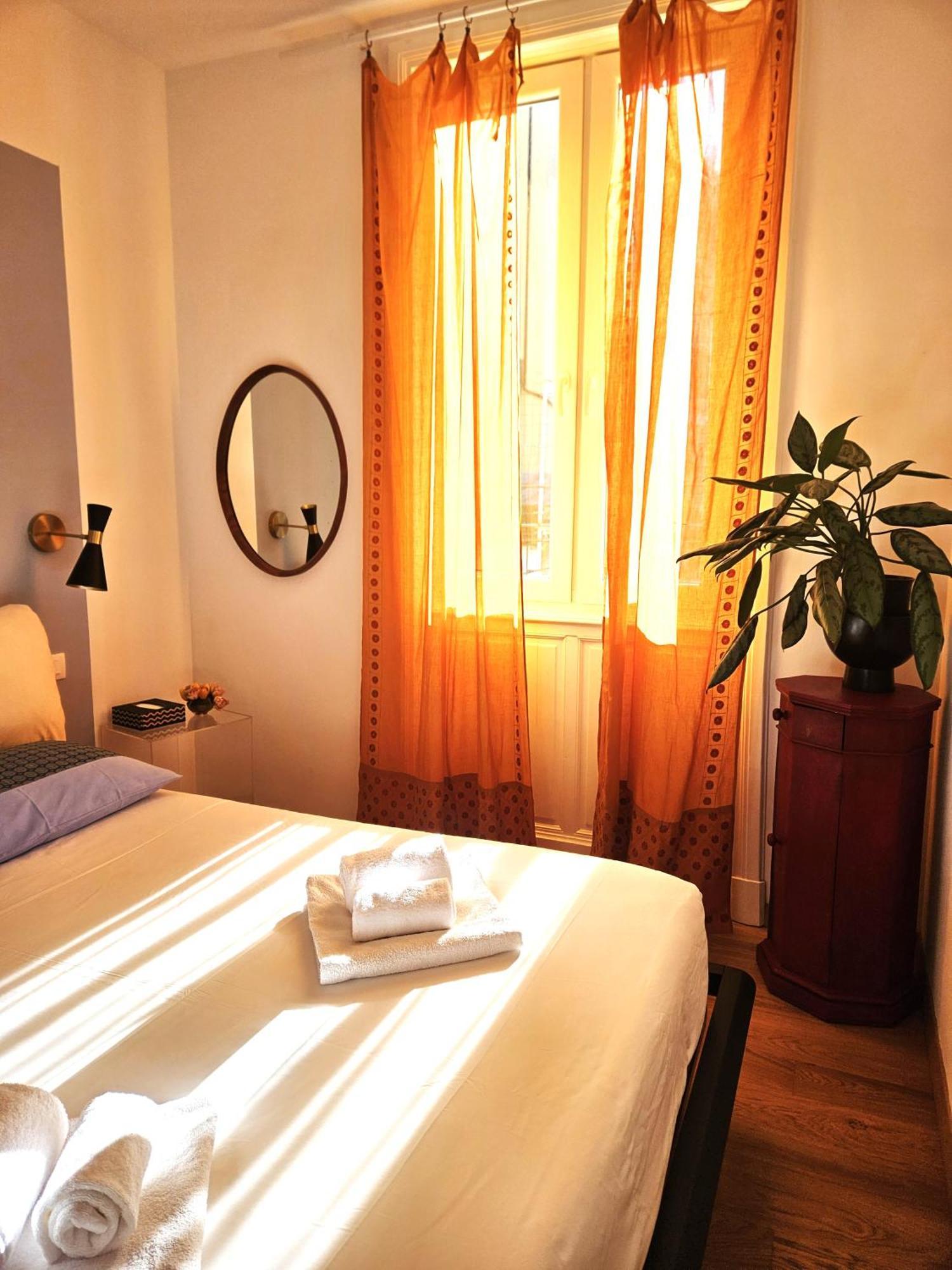 Rosy'S House Un Attico A Due Passi Dall'Acquario Parking Free Apartment Genoa Luaran gambar