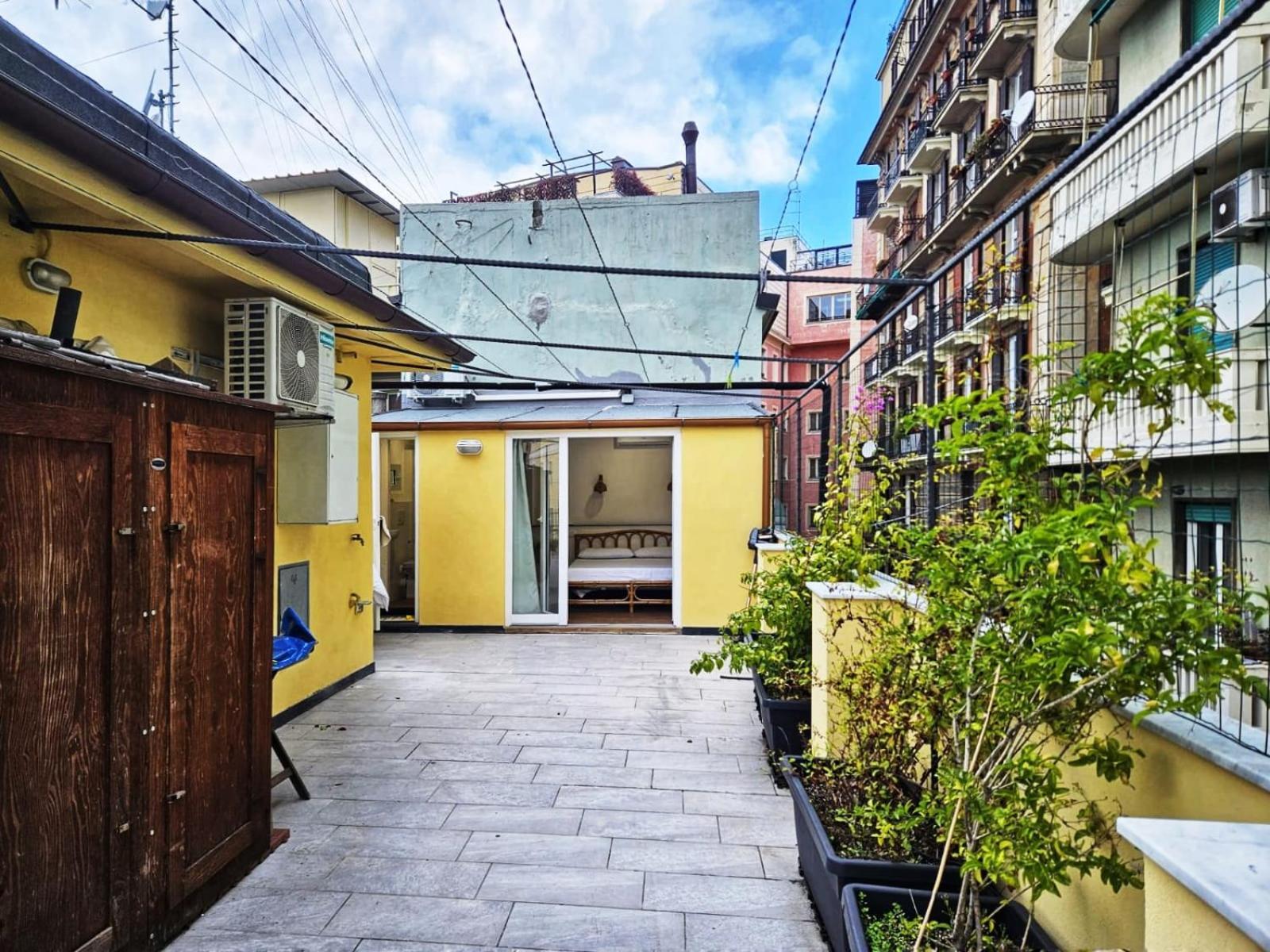 Rosy'S House Un Attico A Due Passi Dall'Acquario Parking Free Apartment Genoa Luaran gambar