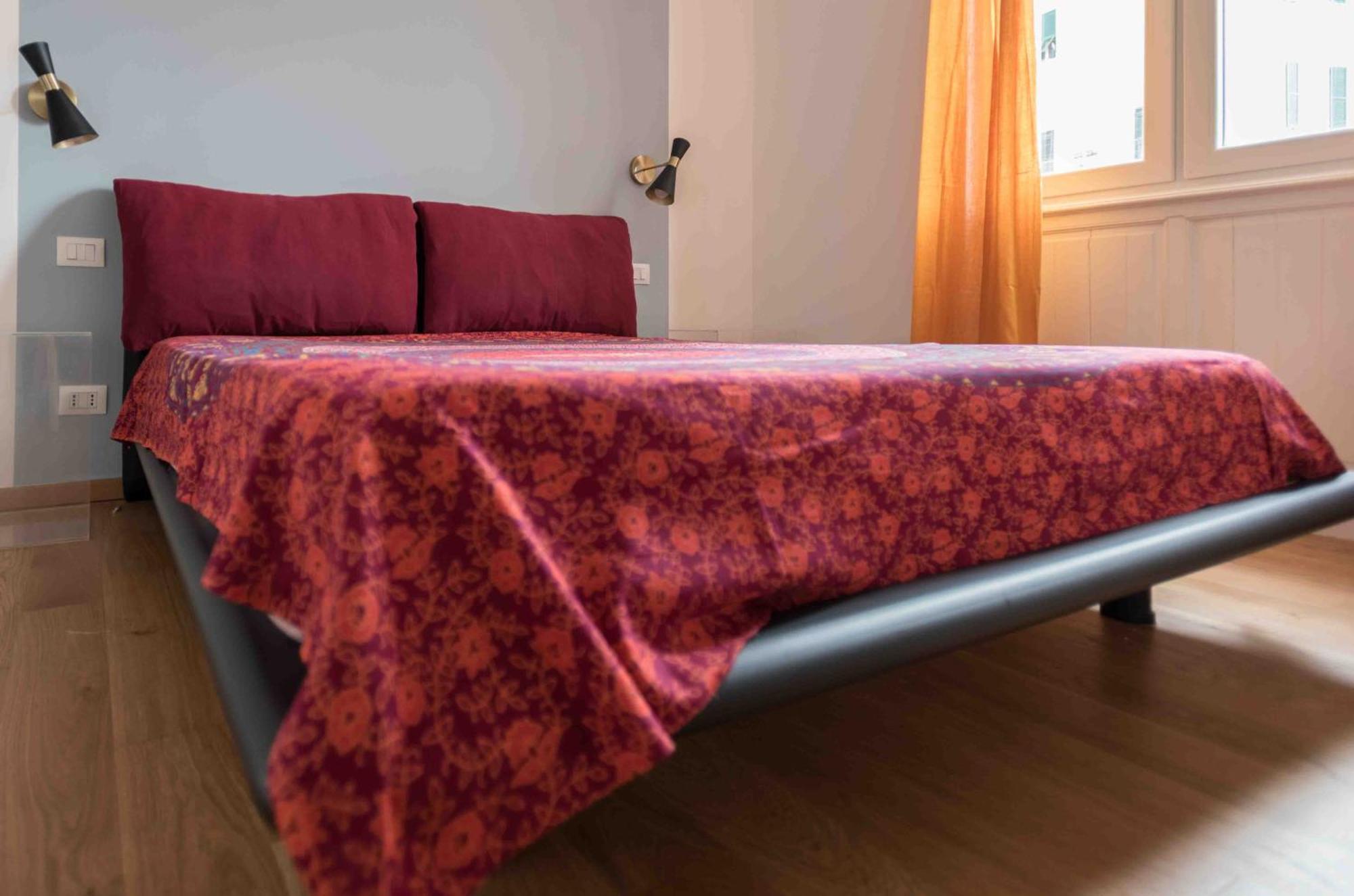 Rosy'S House Un Attico A Due Passi Dall'Acquario Parking Free Apartment Genoa Luaran gambar