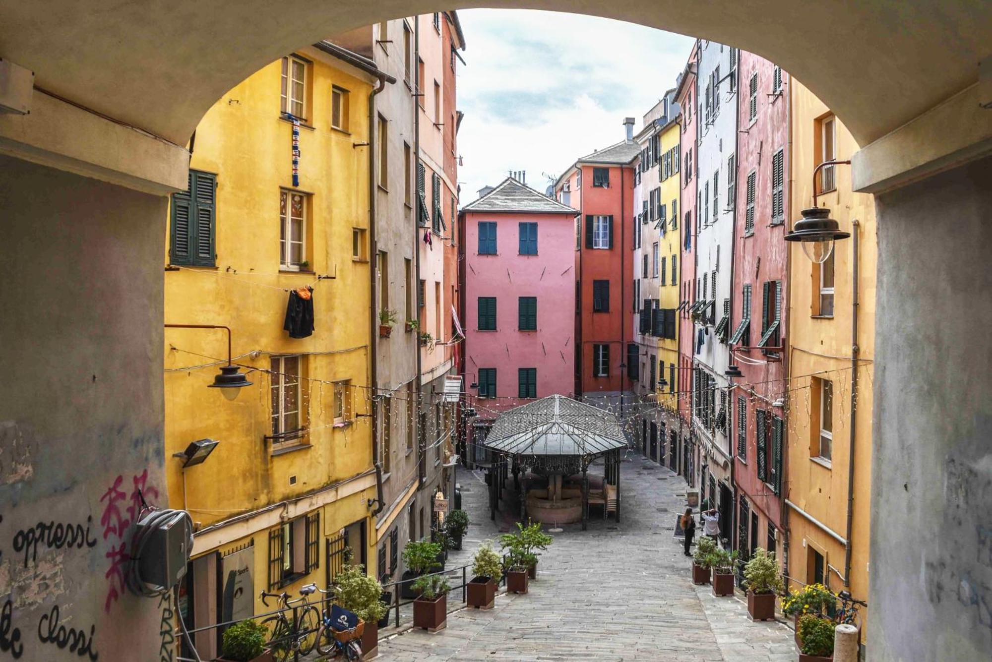 Rosy'S House Un Attico A Due Passi Dall'Acquario Parking Free Apartment Genoa Luaran gambar